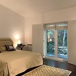 Casa Do Galo / Galo House 度假居 维米欧索
